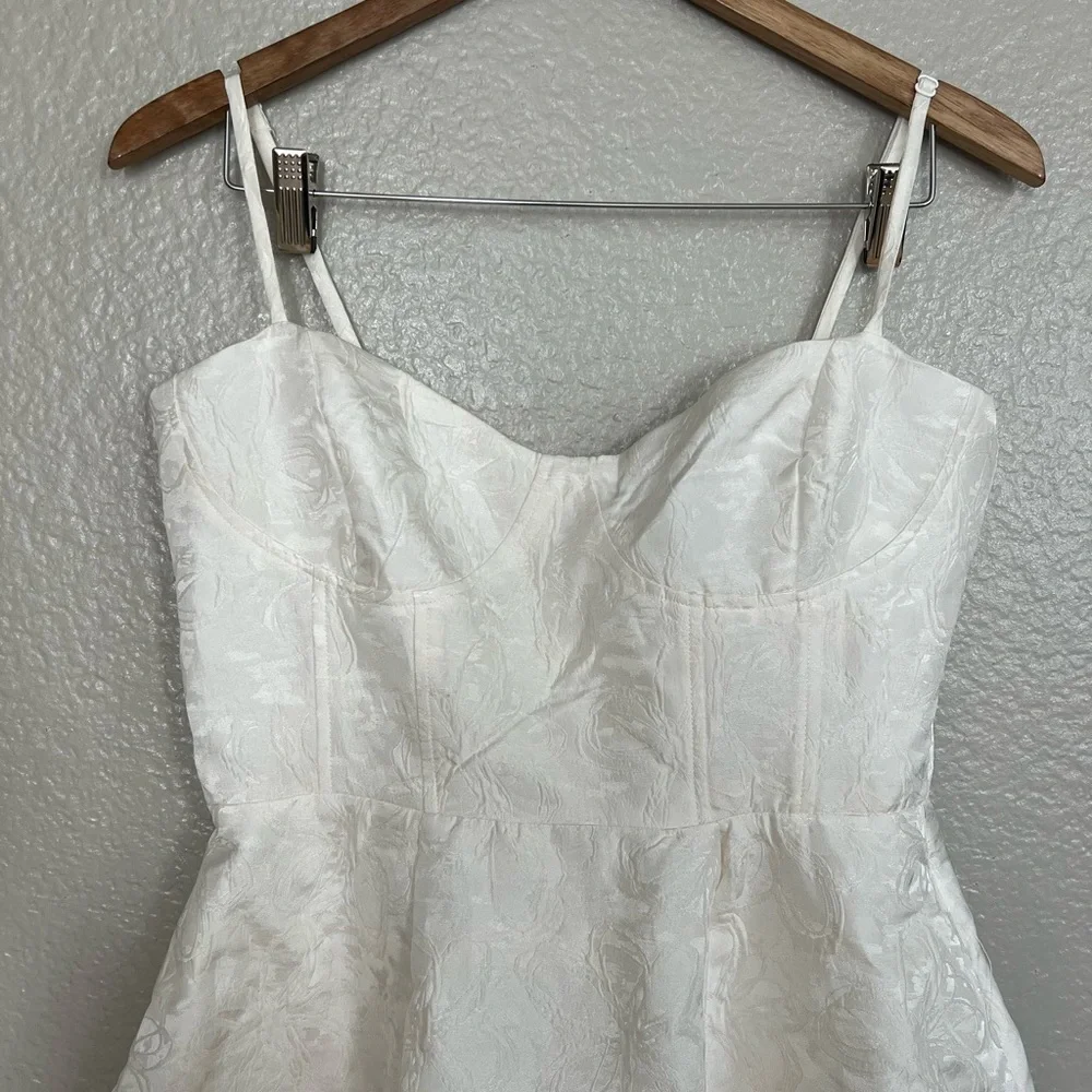 NWOT Meet for Tea Off White Jacquard Bustier Midi Dress With Pockets_3